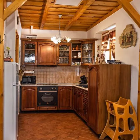 Angelika Apartman